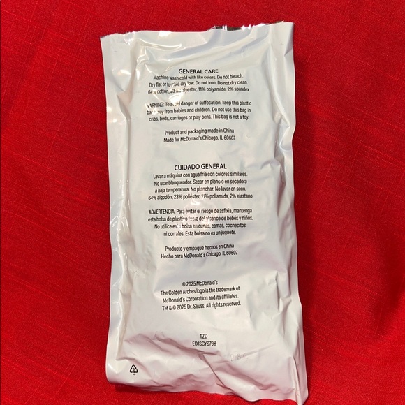 Nwot McDonald’s The Grinch Meal Green The Grinch Was Here Socks and Shaker Bag - Picture 2 of 7